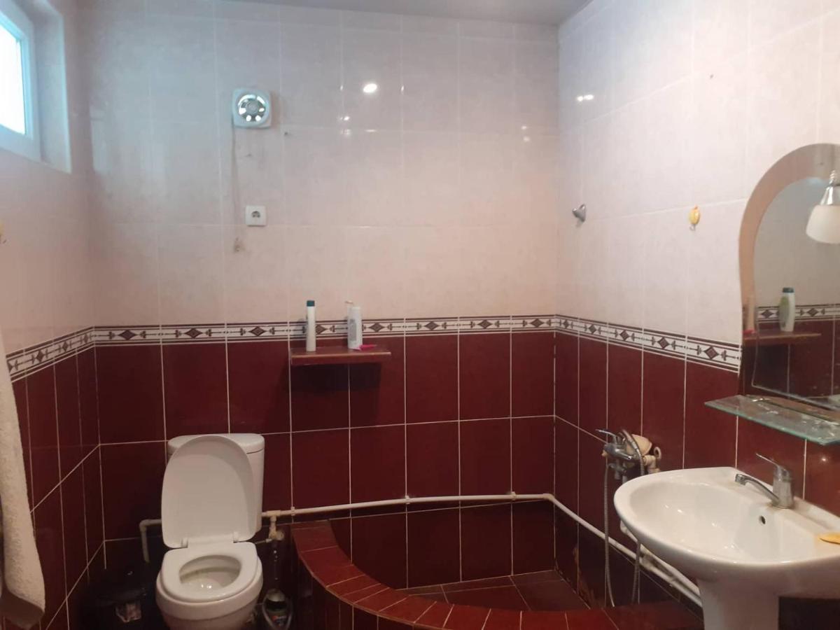Maka'S Guesthouse Tionety Esterno foto